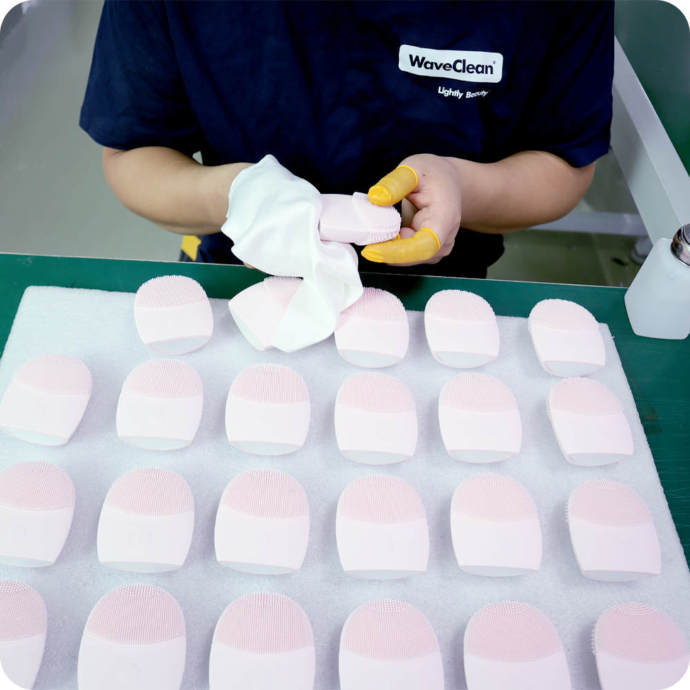 Mini Skin-Friendly Facial Cleansing Brush